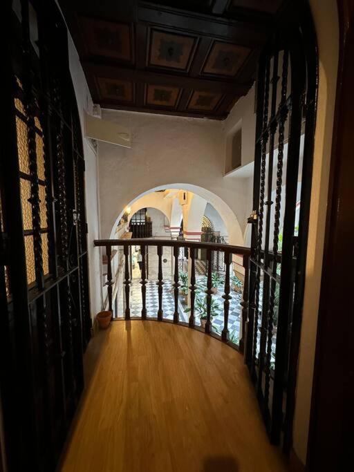 Apartamento Patio Sevillano Frente Catedral Apartment *