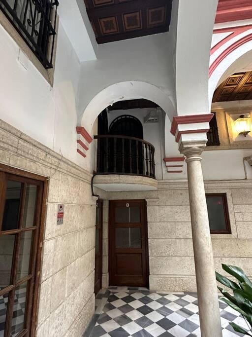 Apartment Apartamento Patio Sevillano Frente Catedral Seville